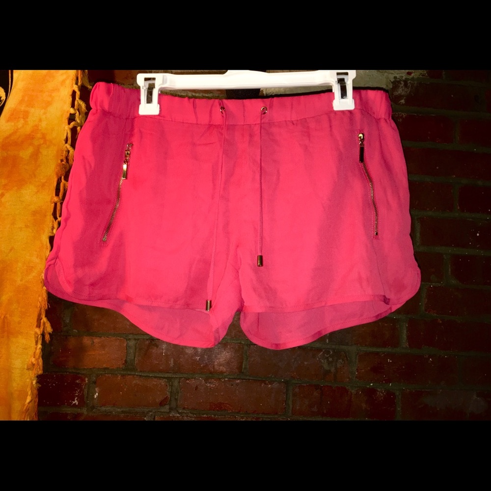 Jennyfer Shorts (Made in Italy) 🇮🇹